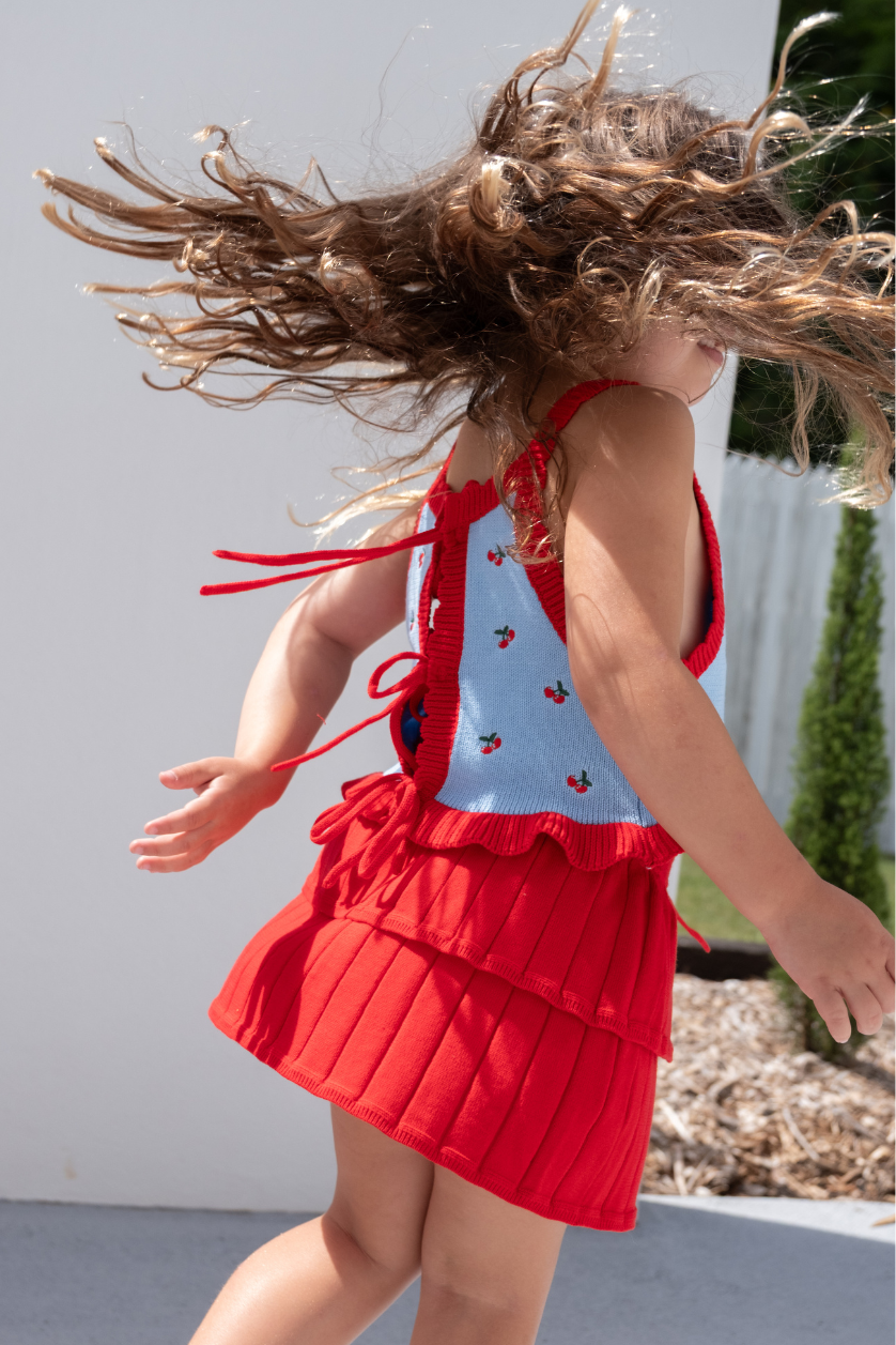 Twirl Mini ✿ Fiery Red