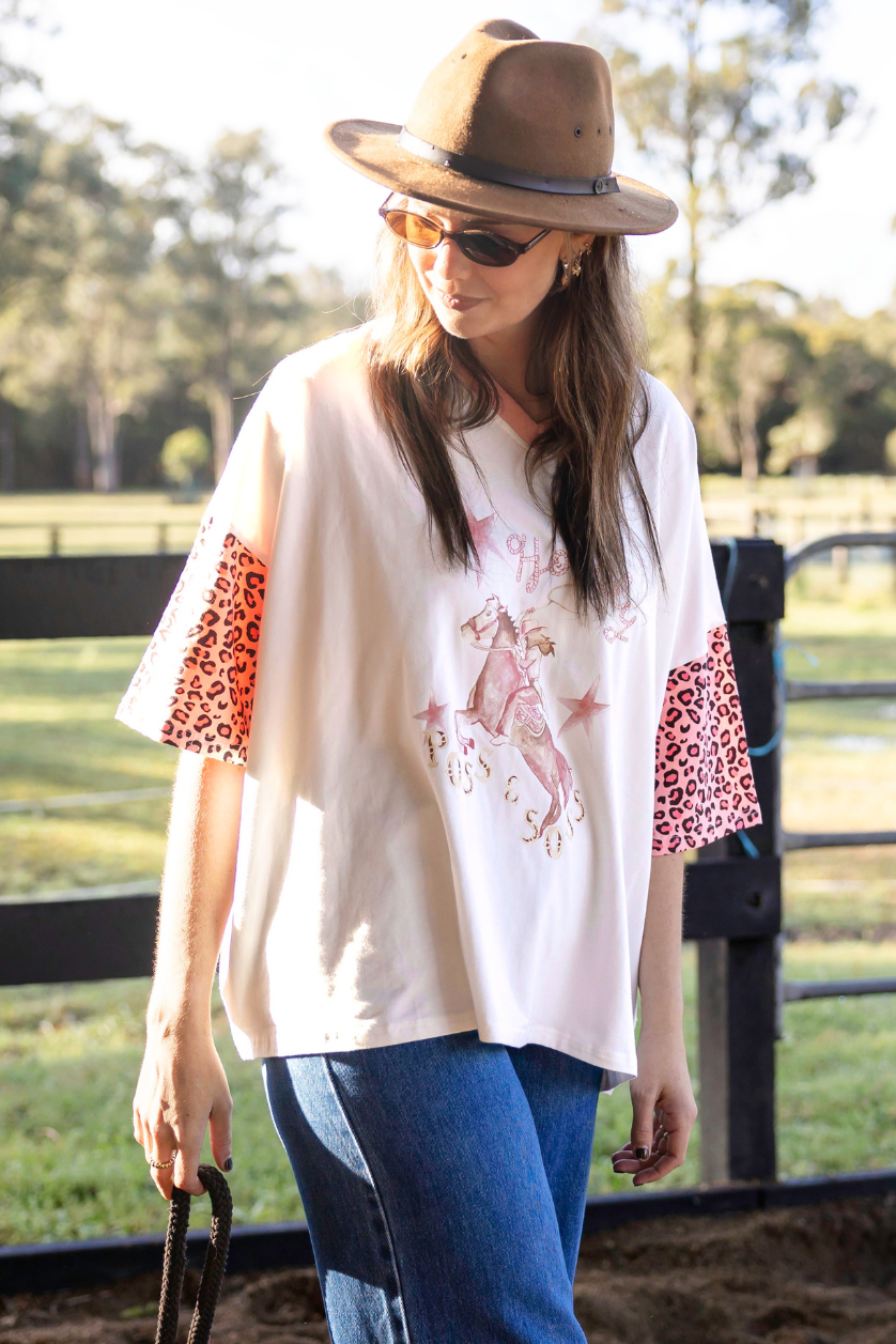 Women's Tee ✿ Howdy