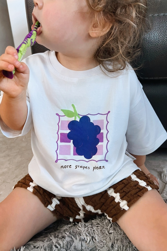 Oversized Tee ✿ More Grapes Please