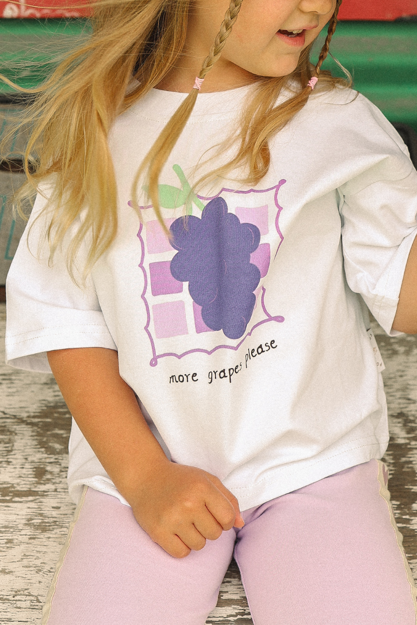 Oversized Tee ✿ More Grapes Please
