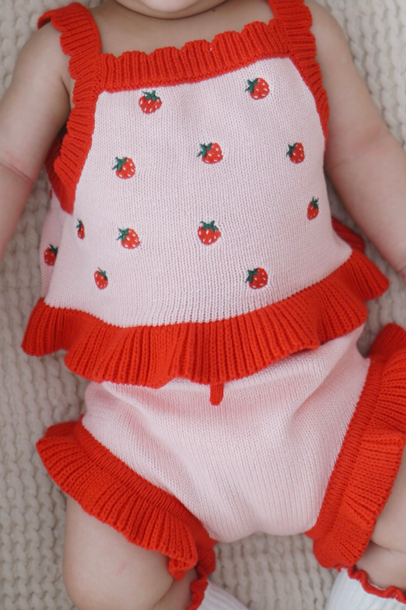 Tie Up Vest ✿ Strawberry Fields