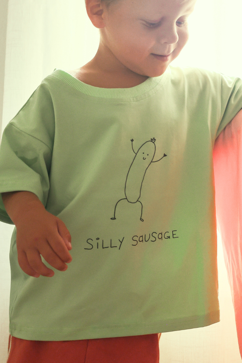 Silly Sausage Tee ✿ Matcha