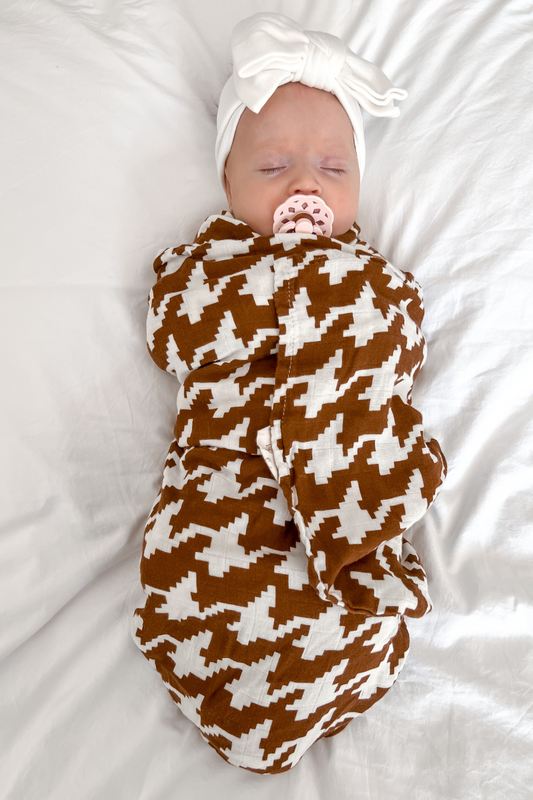 Swaddle ✿ Houndstooth